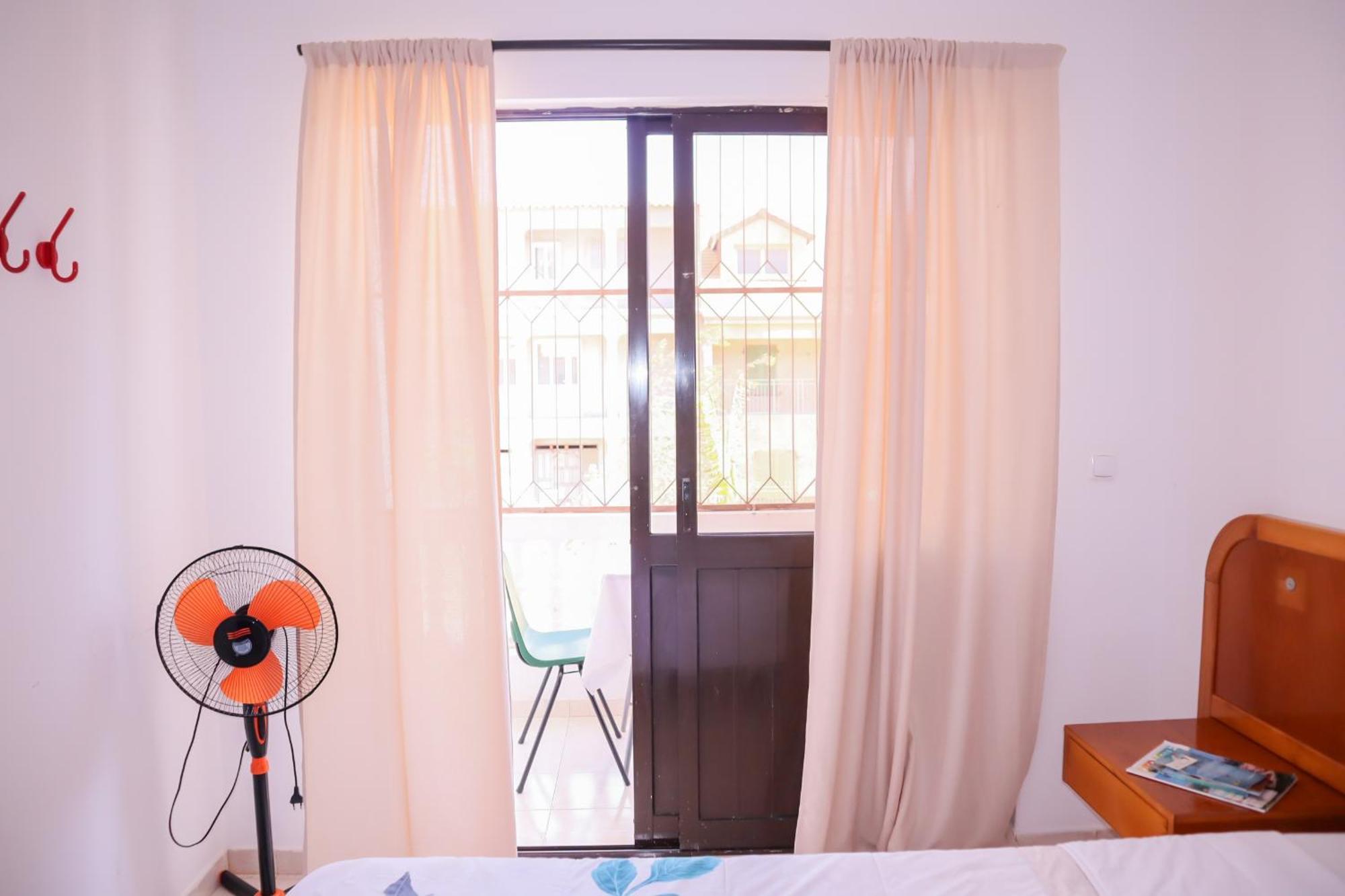 Escape House Apartment ทาร์ราฟาล ภายนอก รูปภาพ